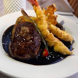Filete de Res y Camarones Tempura