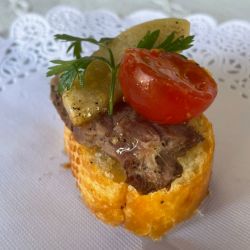 Crostini de Filete de Puerco