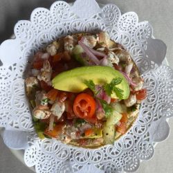 Tostada de Ceviche de Camarón